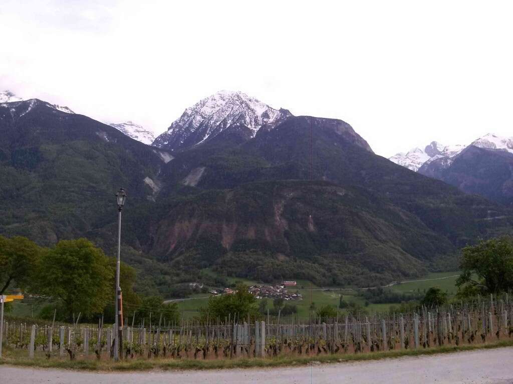Panorama Valle Aosta presso Cantina La Vrille