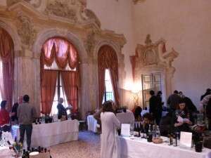 Villa Favorita - Sala interna Degustazione Villa Favorita - Sala interna Degustazione