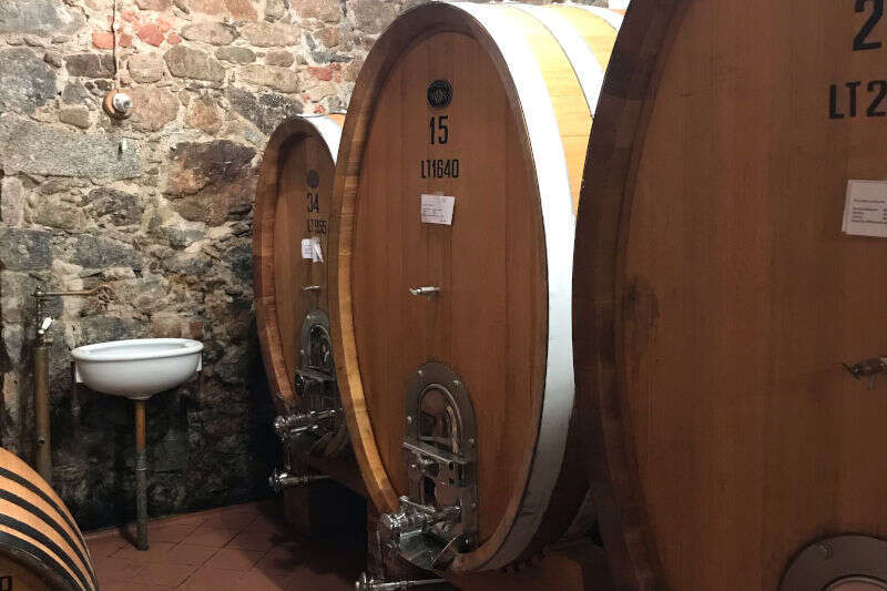 Botti in legno con all’interno Boca 2019, Boca 2020, Boca Adele 2019
