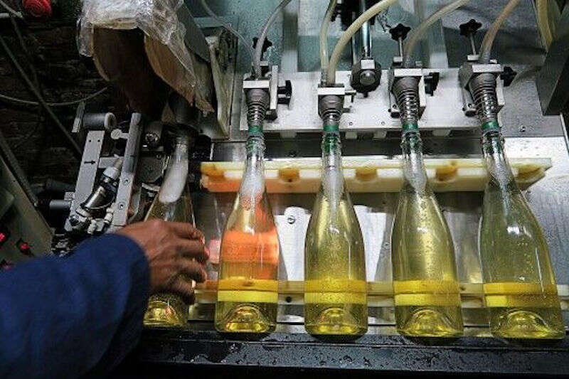 Degorgement a la glace meccanizzato Degorgement a la glace meccanizzato